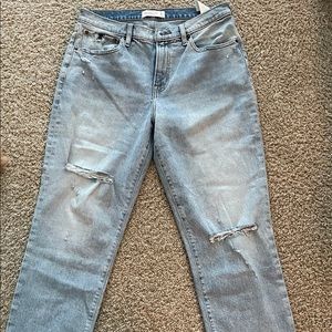 Abercrombie & Fitch Mid Rise Boyfriend Jeans